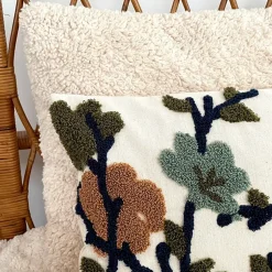 Fabrique de Styles Coussins Et Housses*Coussin en coton brodé fleuri écru 30x50cm