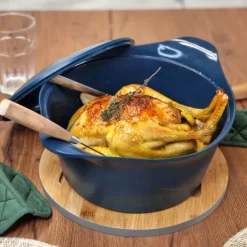 Fabrique de Styles Plats Et Appareils De Cuisson*L'incroyable Cocotte myrtille d24cm avec poignée en métal