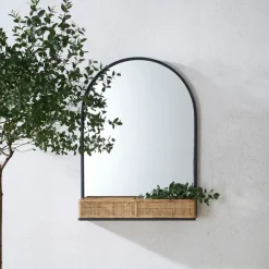 Fabrique de Styles Miroirs*Miroir en fer noir arrondie avec étagere bambou naturel 50.5x70cm - Garden